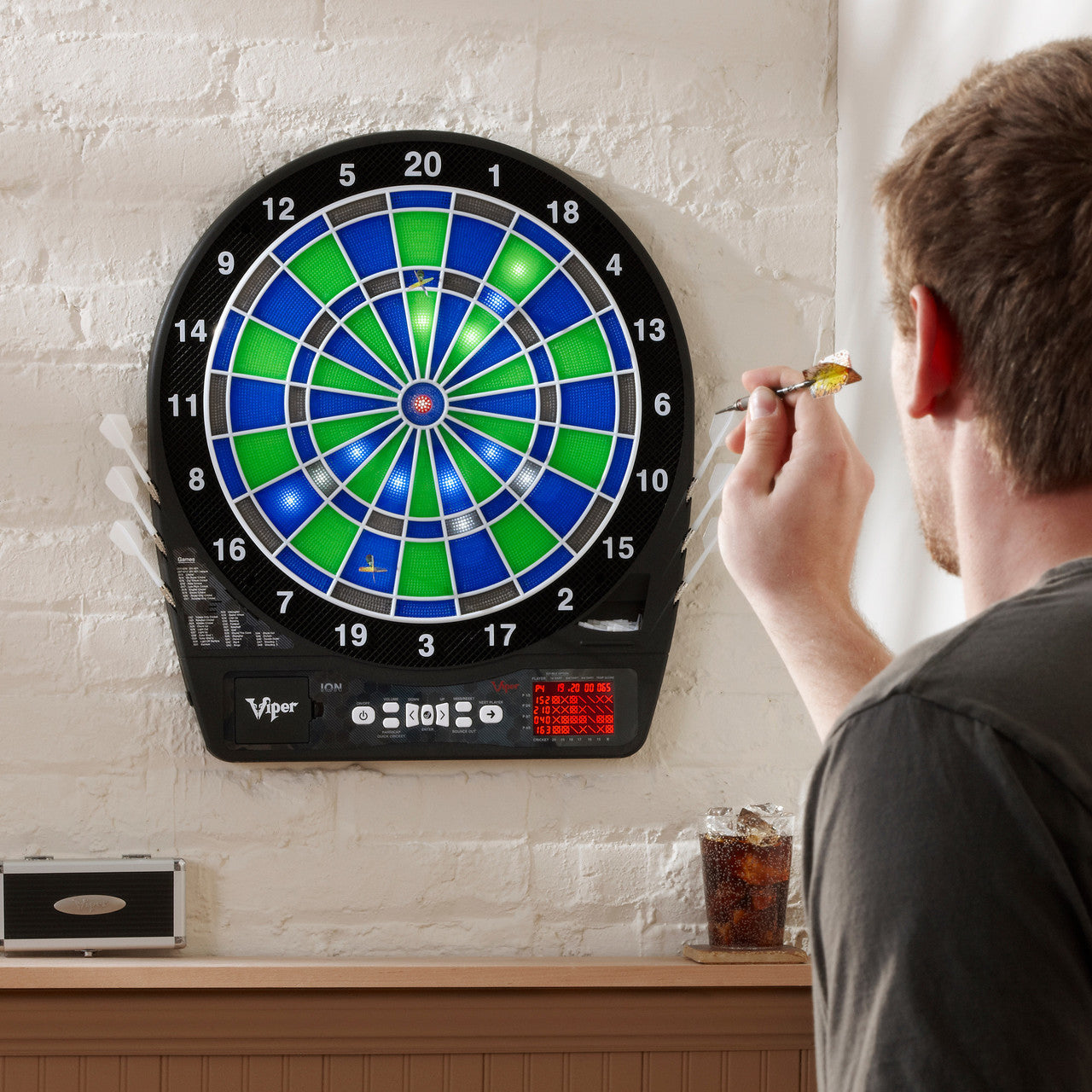 VIPER ION LED ILLUMINATED DARTBOARD GLD Products